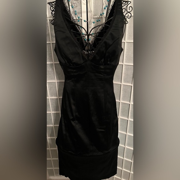 BEBE Slim Sexy V Neck Satin Midi Dress NWT - Picture 4 of 12